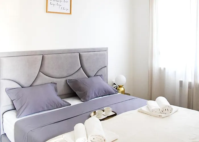 Apartment Stefani Zadar - Balcony & Free Private Garage Parking