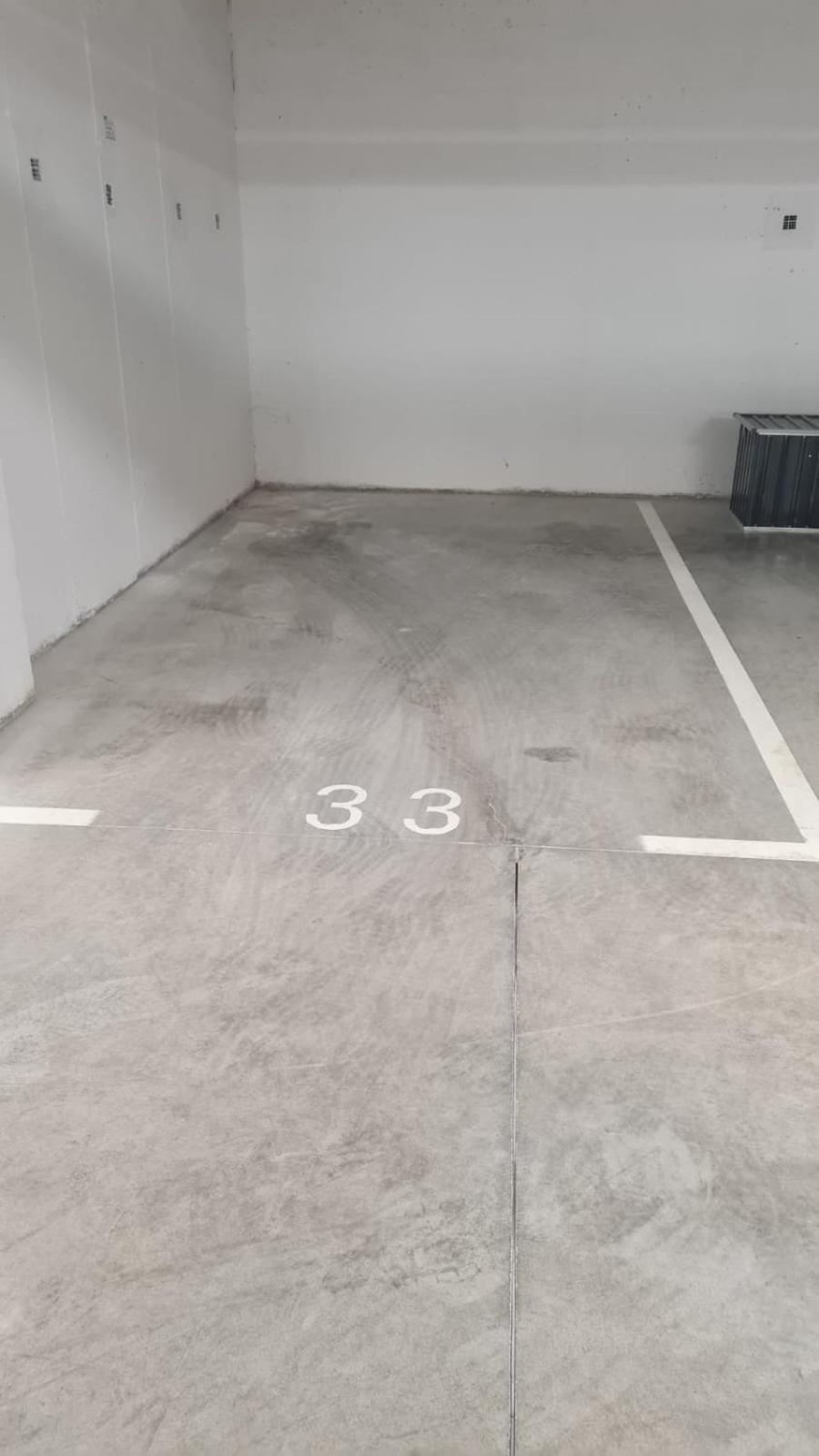 Stefani - Balcony & Free Private Garage Parking